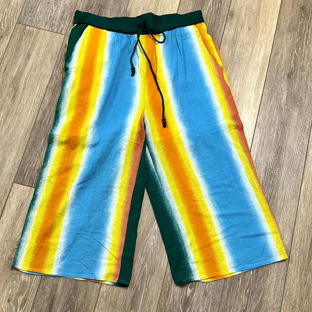 #6). BCBGeneration super cute multi color Capri size M excellent condition